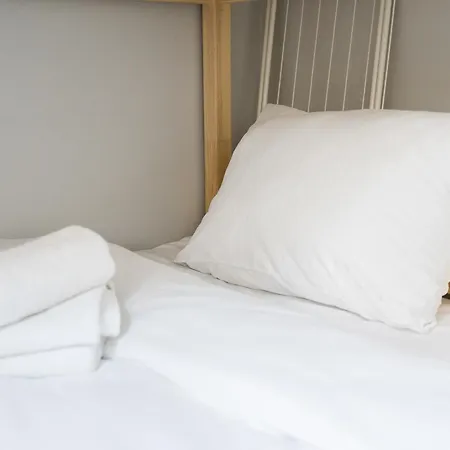 Park Wilsona Charming By Bookinghost Posen