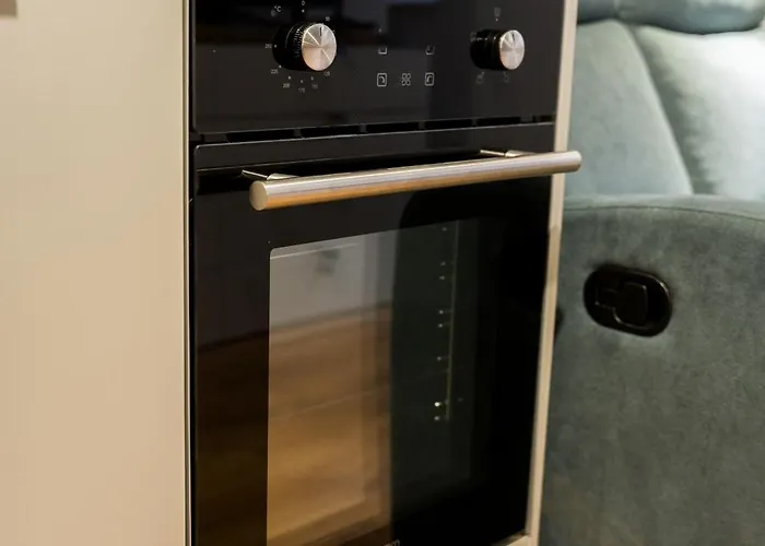 Apartment Park Wilsona Charming By Bookinghost Posen