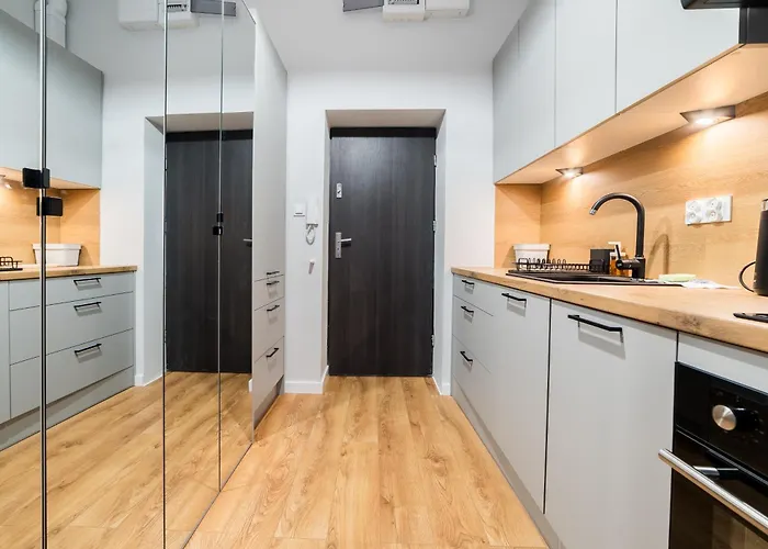 Apartment Park Wilsona Charming By Bookinghost *