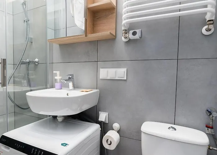 Park Wilsona Charming By Bookinghost * Posen